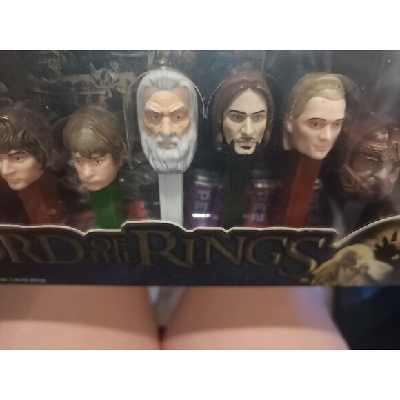 The Lord of the Rings PEZ Collector's Series Limited Edition Set 2011 Open Box - Picture 3 of 3